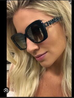 CHANEL Black Oversized Square Logo-Arm Sunglasses